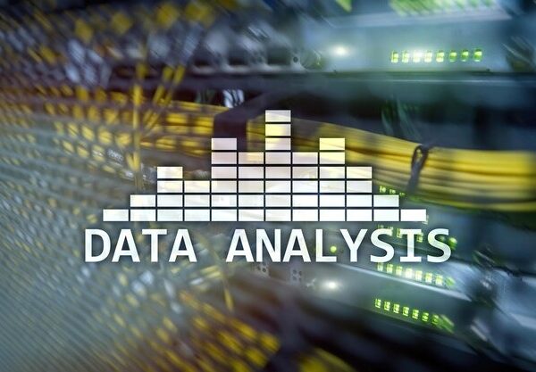 what is data analytics